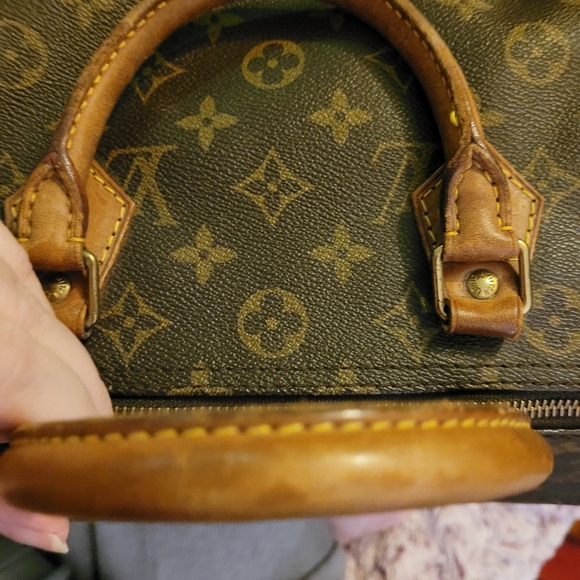 EMT Louis Vuitton vintage speedy 30 all LV ❤️s should have one - Picture 4 of 16
